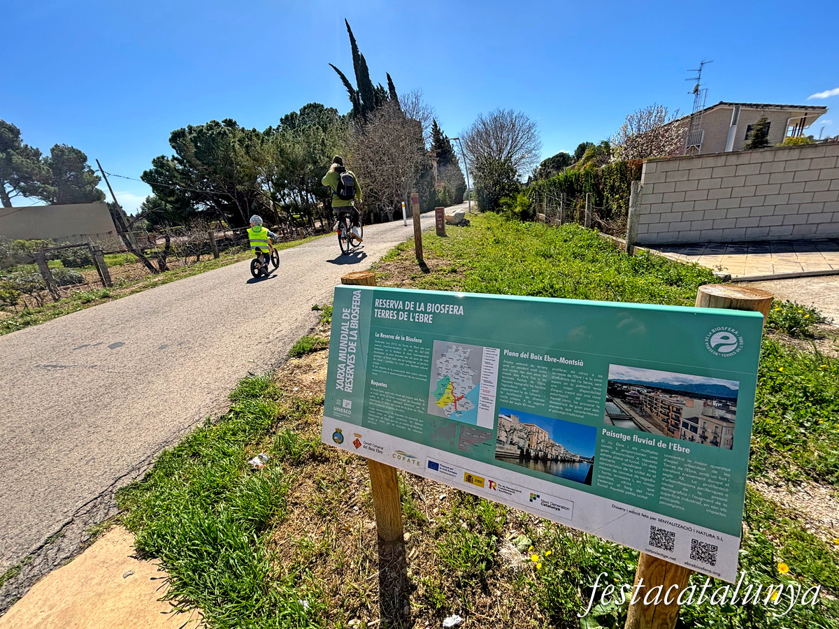 La Via Verda de la Val de Zafán, camí de sensacions al seu pas per Roquetes ***