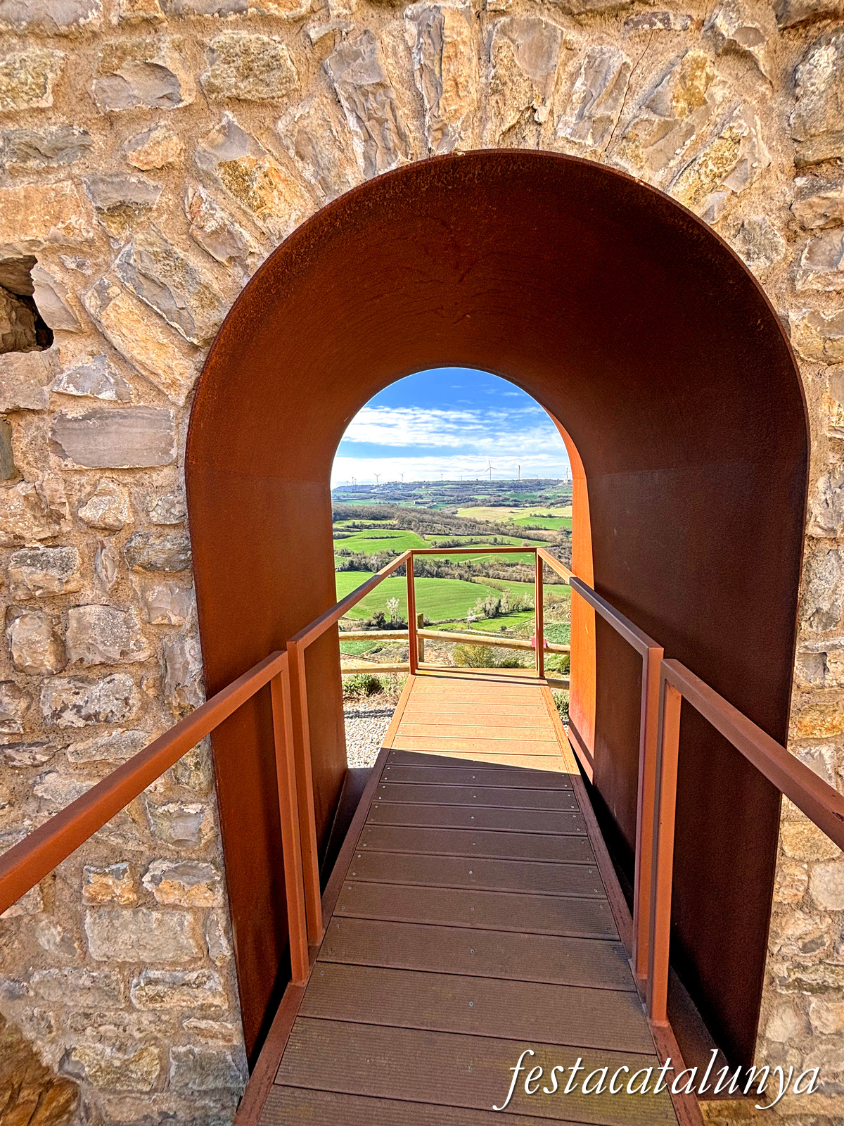 Calonge de Segarra - Castell de Mirambell 