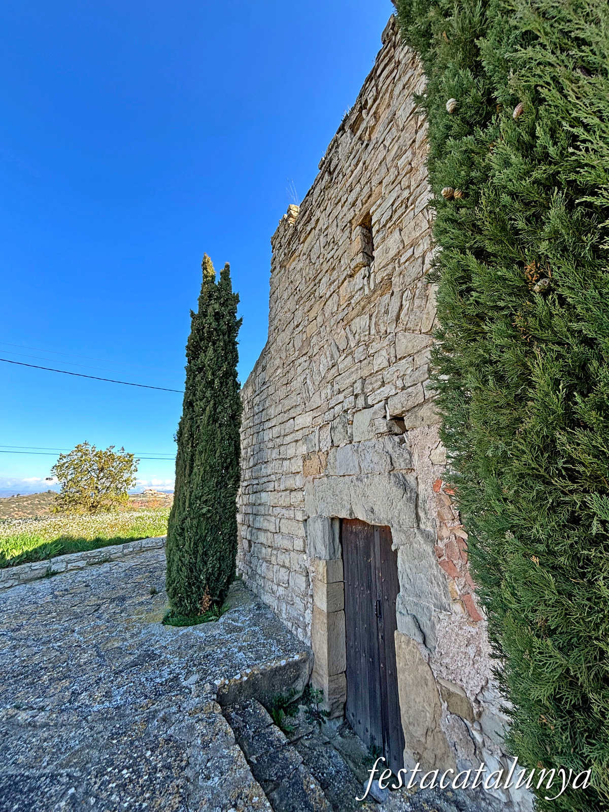 Calonge de Segarra - Església romànica de Sant Pere de Mirambell 