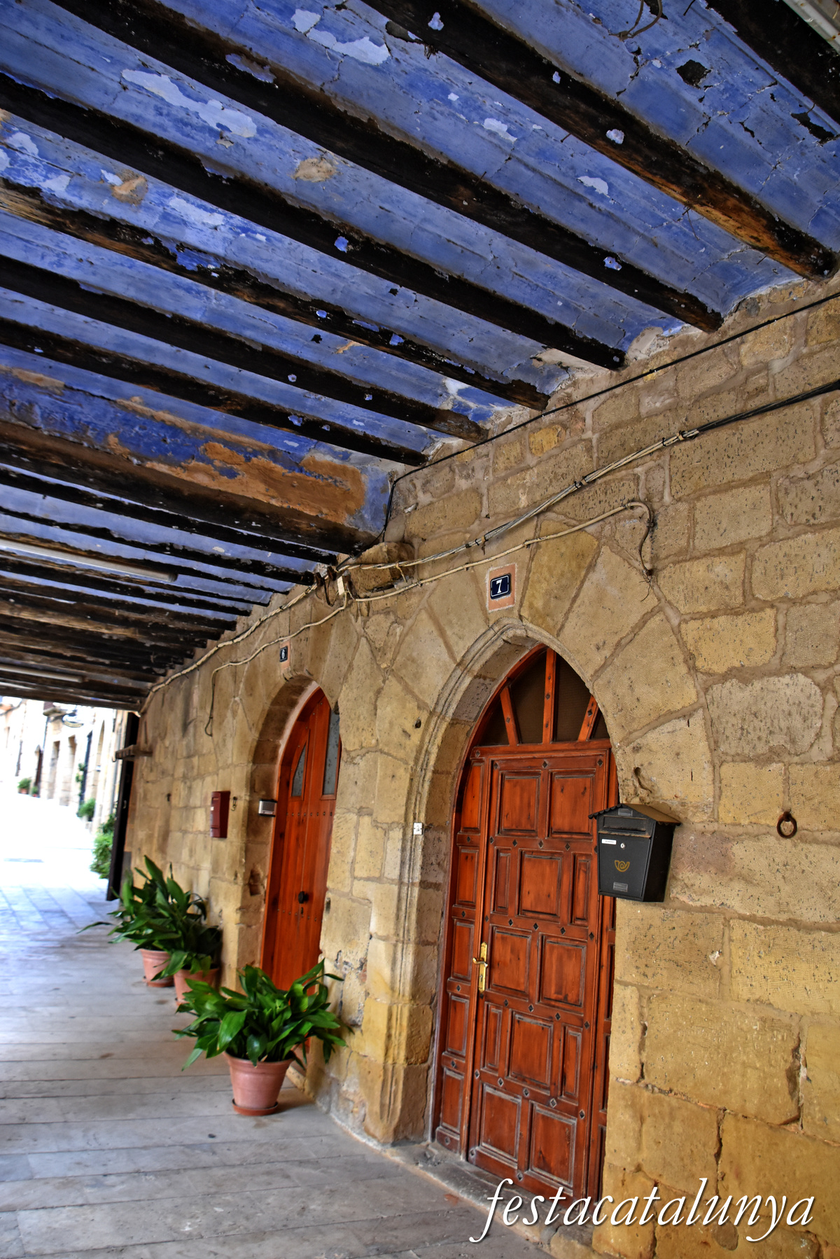 Horta de Sant Joan - Plaça de l'Església 