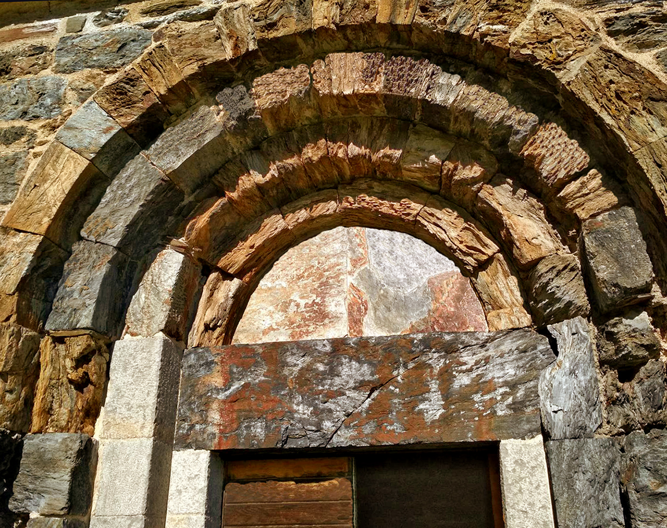 Sant Miquel de Colera ***