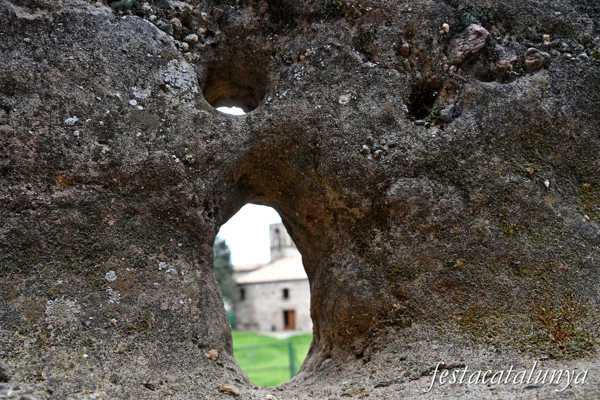 Aguilar de Segarra - Cups del castell de Castellar 