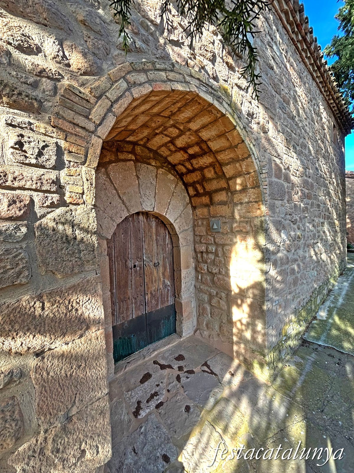 Aguilar de Segarra - Santa Maria de les Coromines o Mare de Déu del Candeler