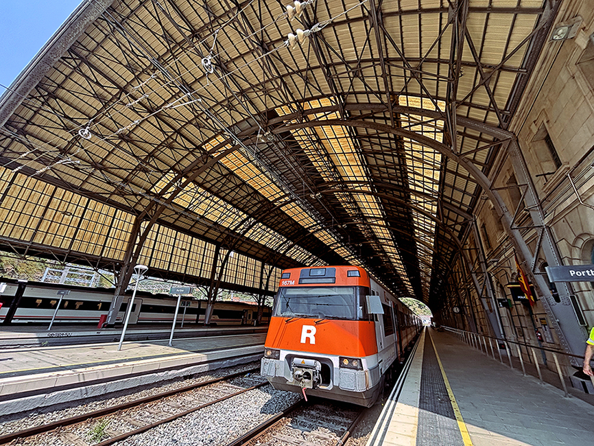 Estació internacional de ferrocarril de Portbou ***