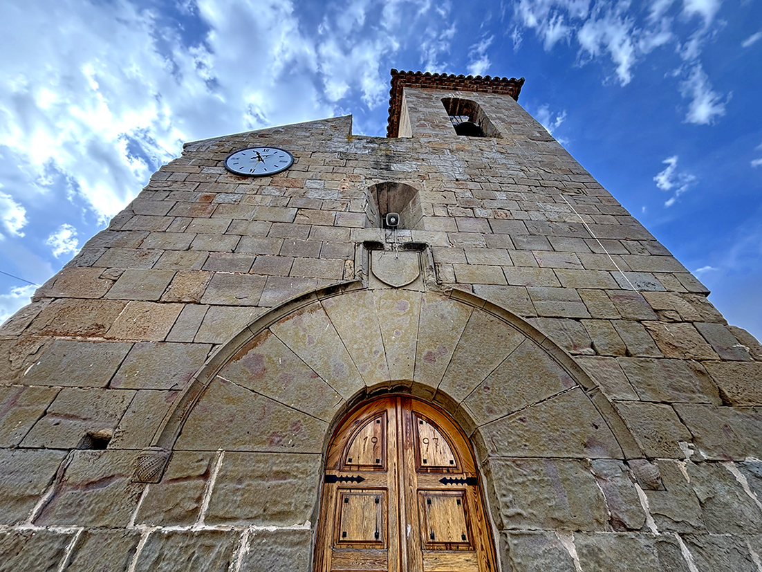 Església parroquial de Sant Pere de Preixens ***