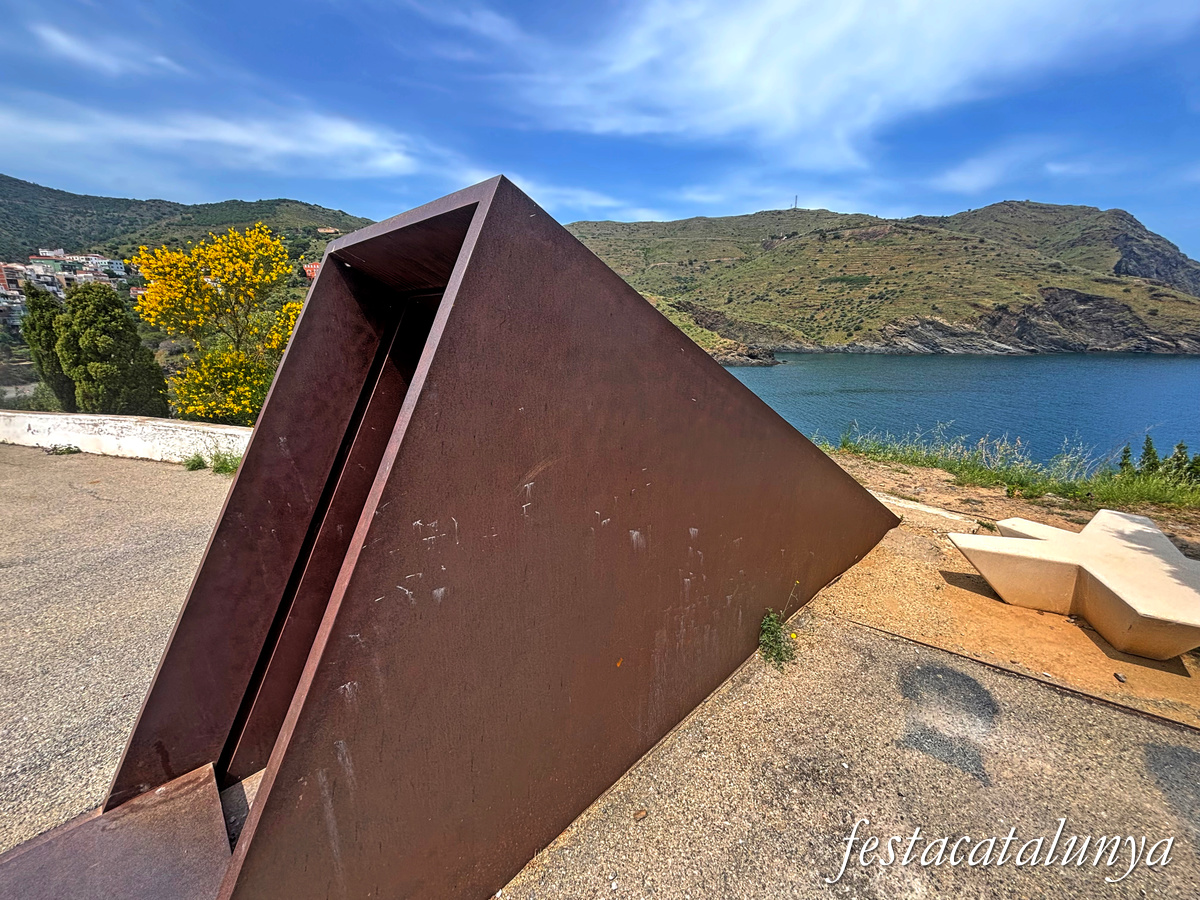 Portbou - Memorial Passatges a Walter Benjamin 
