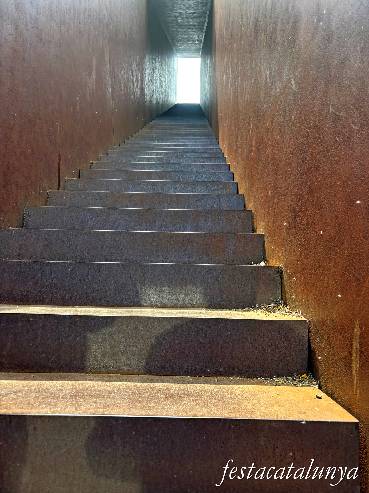 Portbou - Memorial Passatges a Walter Benjamin 