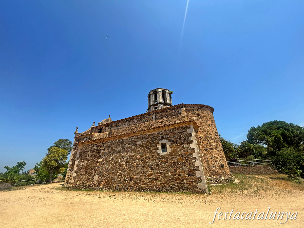 Llambilles - Església parroquial de Sant Cristòfol