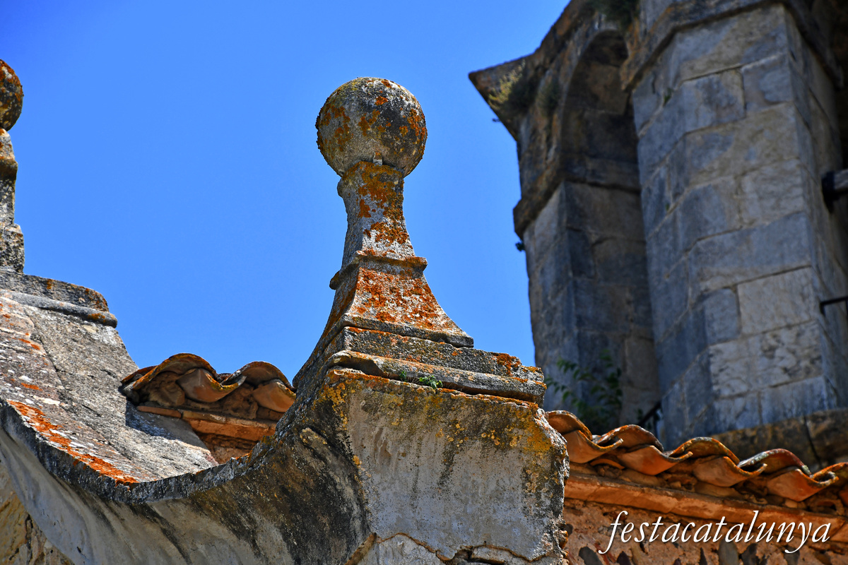 Llambilles - Església parroquial de Sant Cristòfol