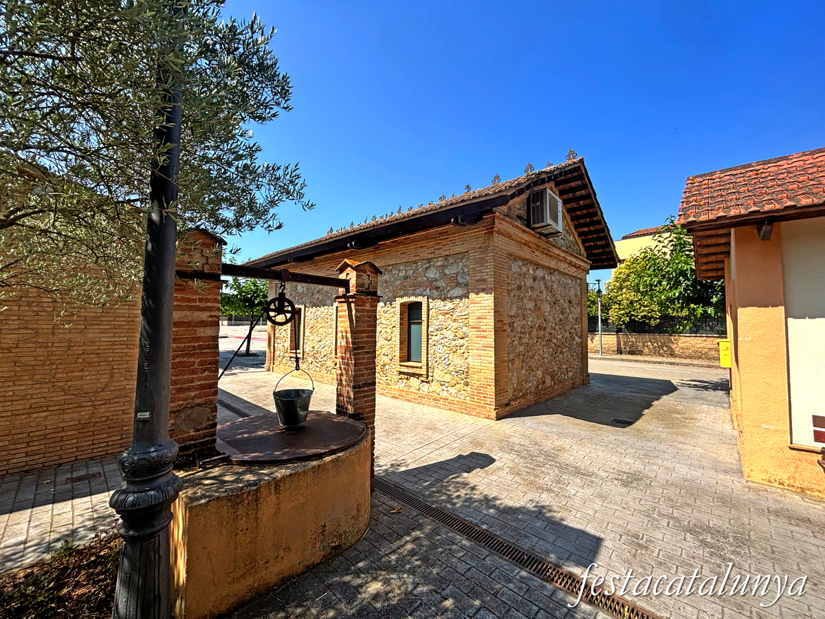 Llambilles - Estació del Carrilet a l'actual Ruta del Carrilet 