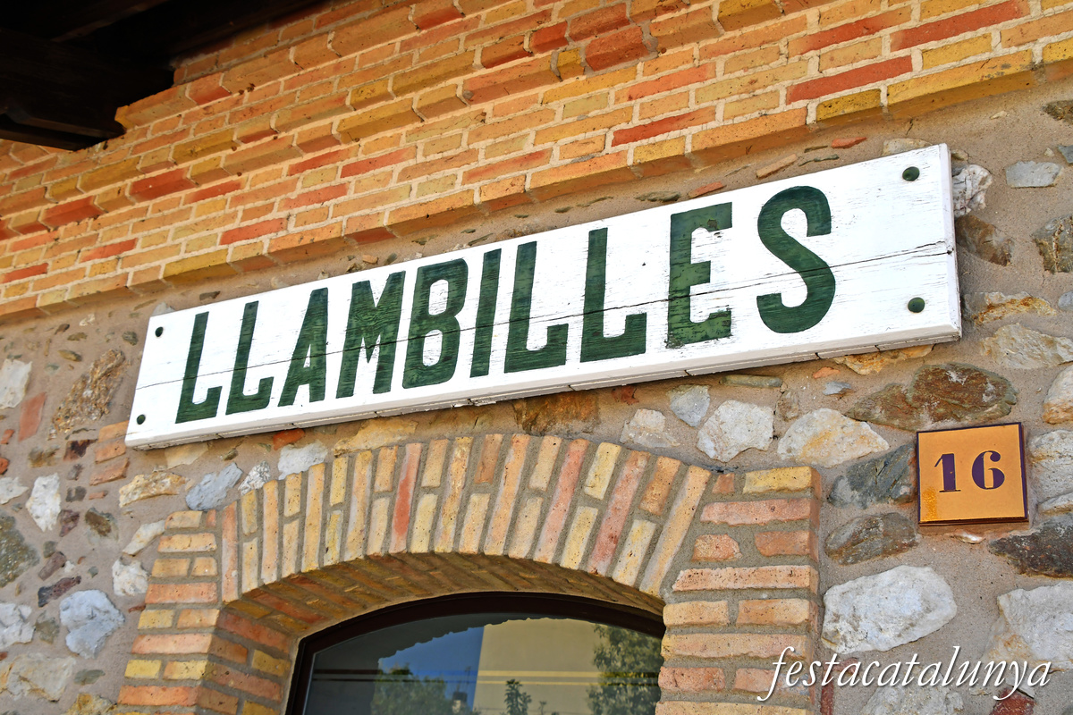 Llambilles - Estació del Carrilet a l'actual Ruta del Carrilet