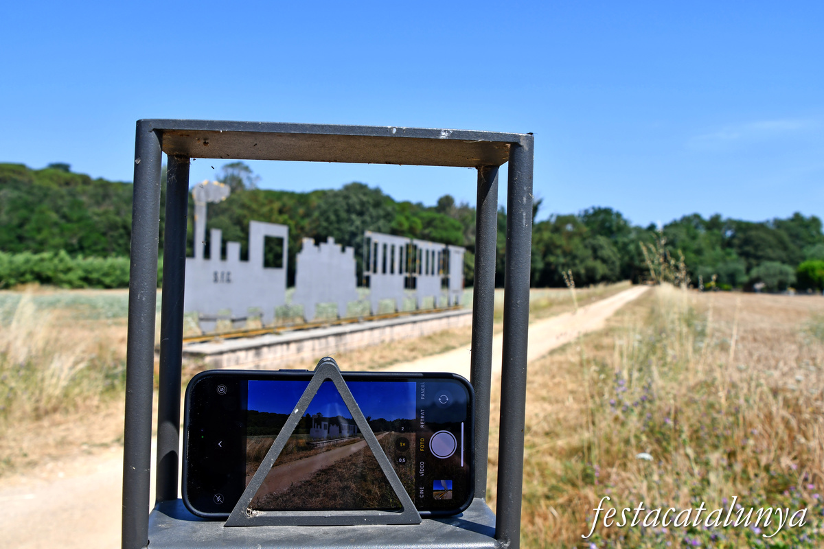 Llambilles - Estació del Carrilet a l'actual Ruta del Carrilet 