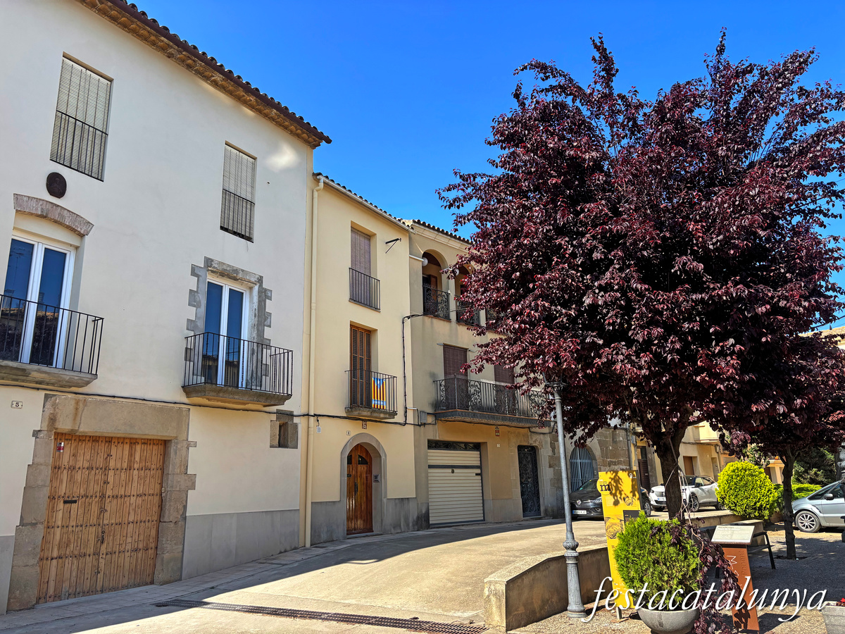 Ivars d'Urgell - Plaça de la Vellesa