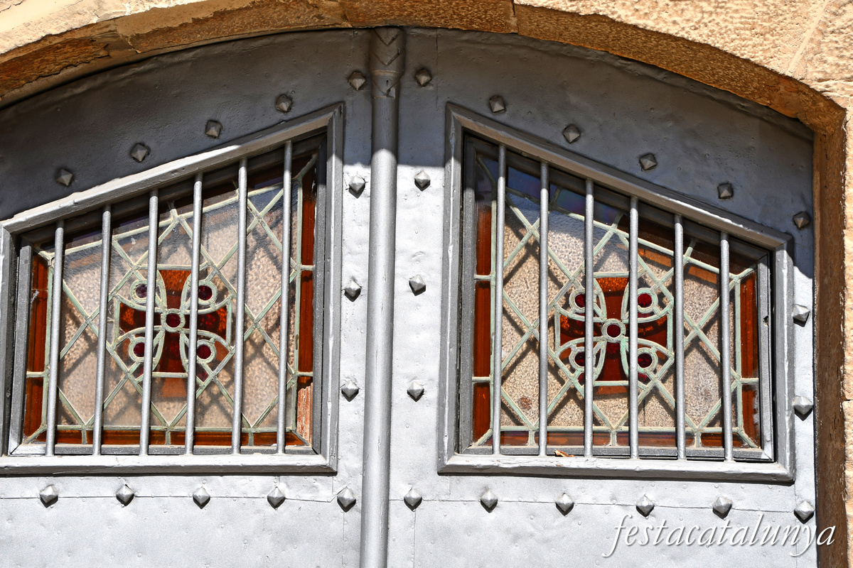 Ivars d'Urgell - Plaça de la Vellesa - Ermita de Sant Pere 