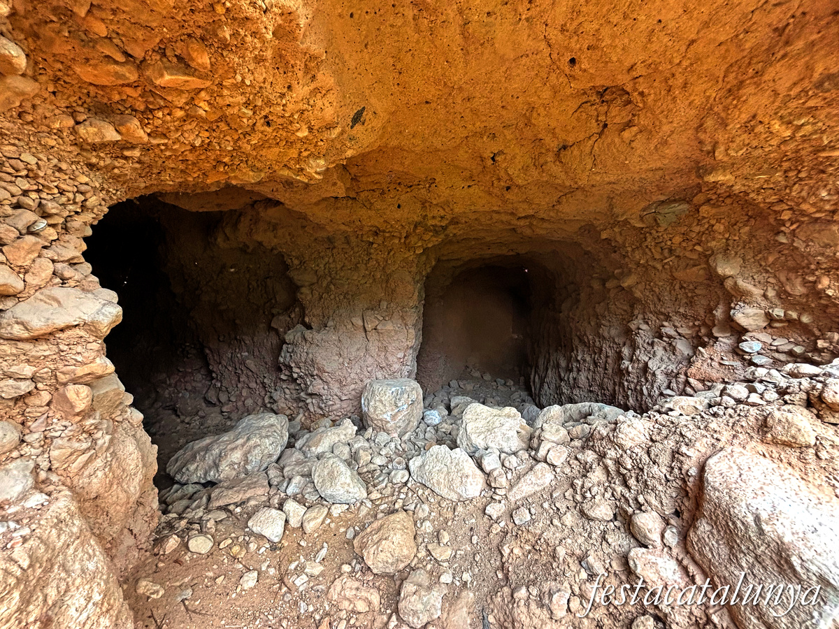 Pinell de Brai - Mines de terra refractària 
