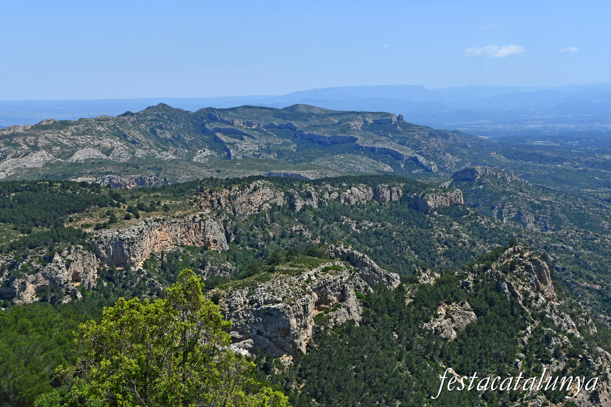 Pinell de Brai - Espais de la Batalla de l'Ebre - Mirador de la serra de Pàndols de la Punta Alta a la cota 705 