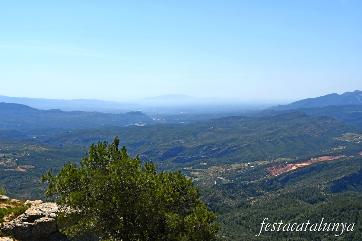 Pinell de Brai - Espais de la Batalla de l'Ebre - Mirador de la serra de Pàndols de la Punta Alta a la cota 705 