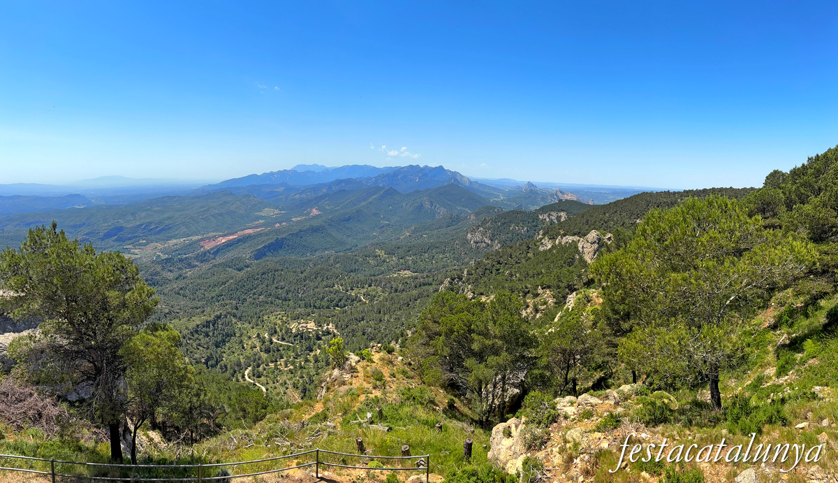 Pinell de Brai - Espais de la Batalla de l'Ebre - Mirador de la serra de Pàndols de la Punta Alta a la cota 705 