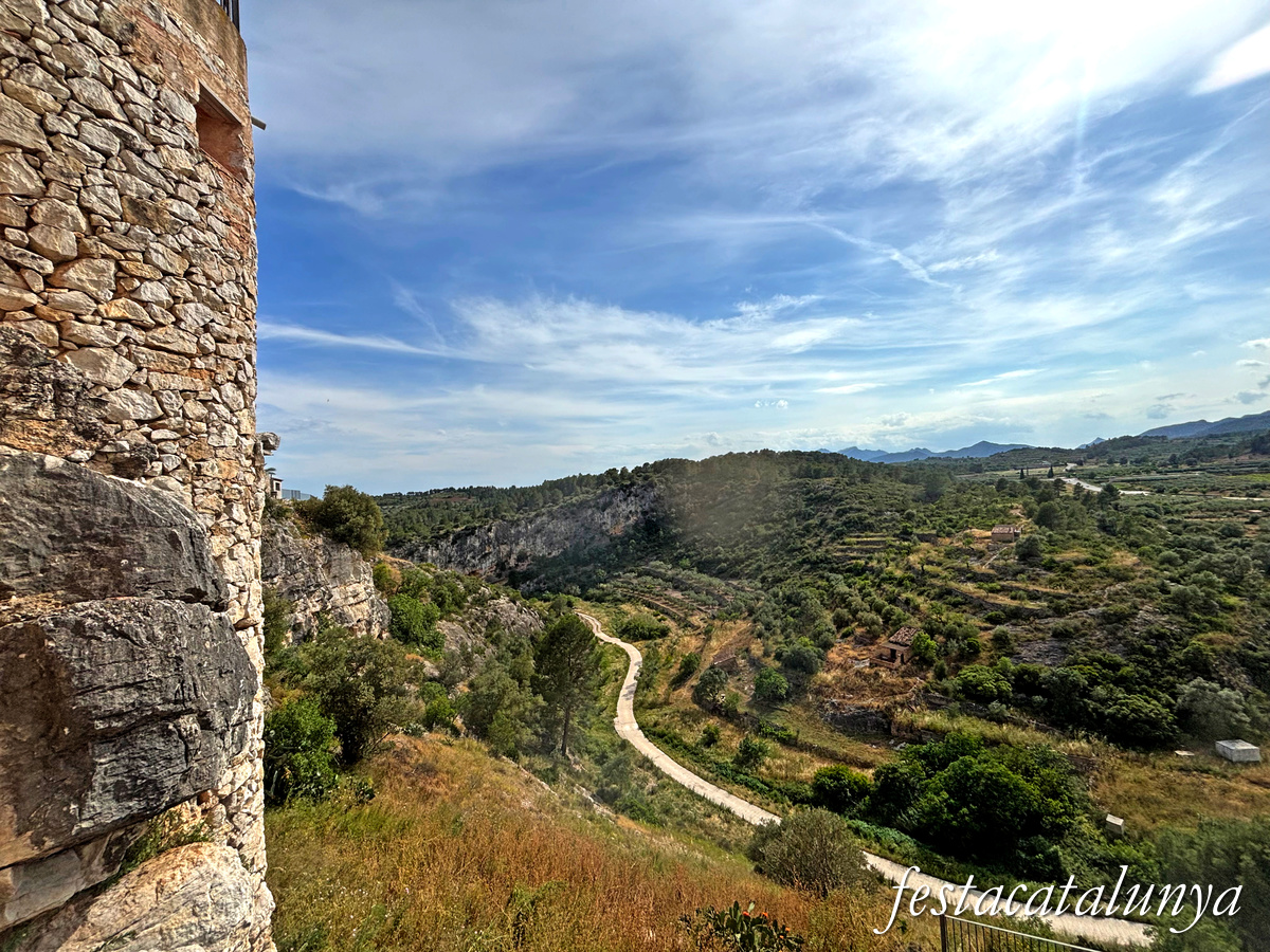 Pinell de Brai - Mirador de la lleva del biberó sobre el torrent del Pinell 