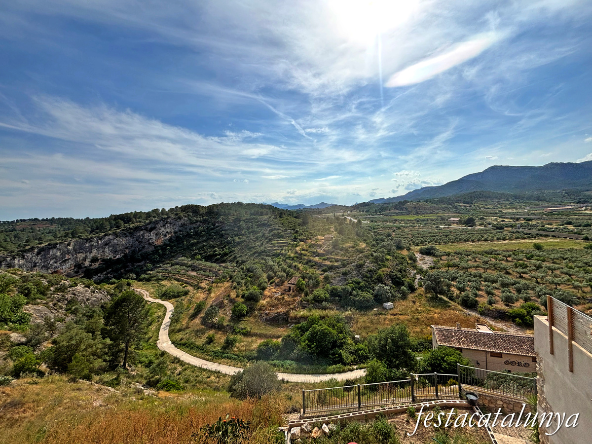 Pinell de Brai - Mirador de la lleva del biberó sobre el torrent del Pinell 