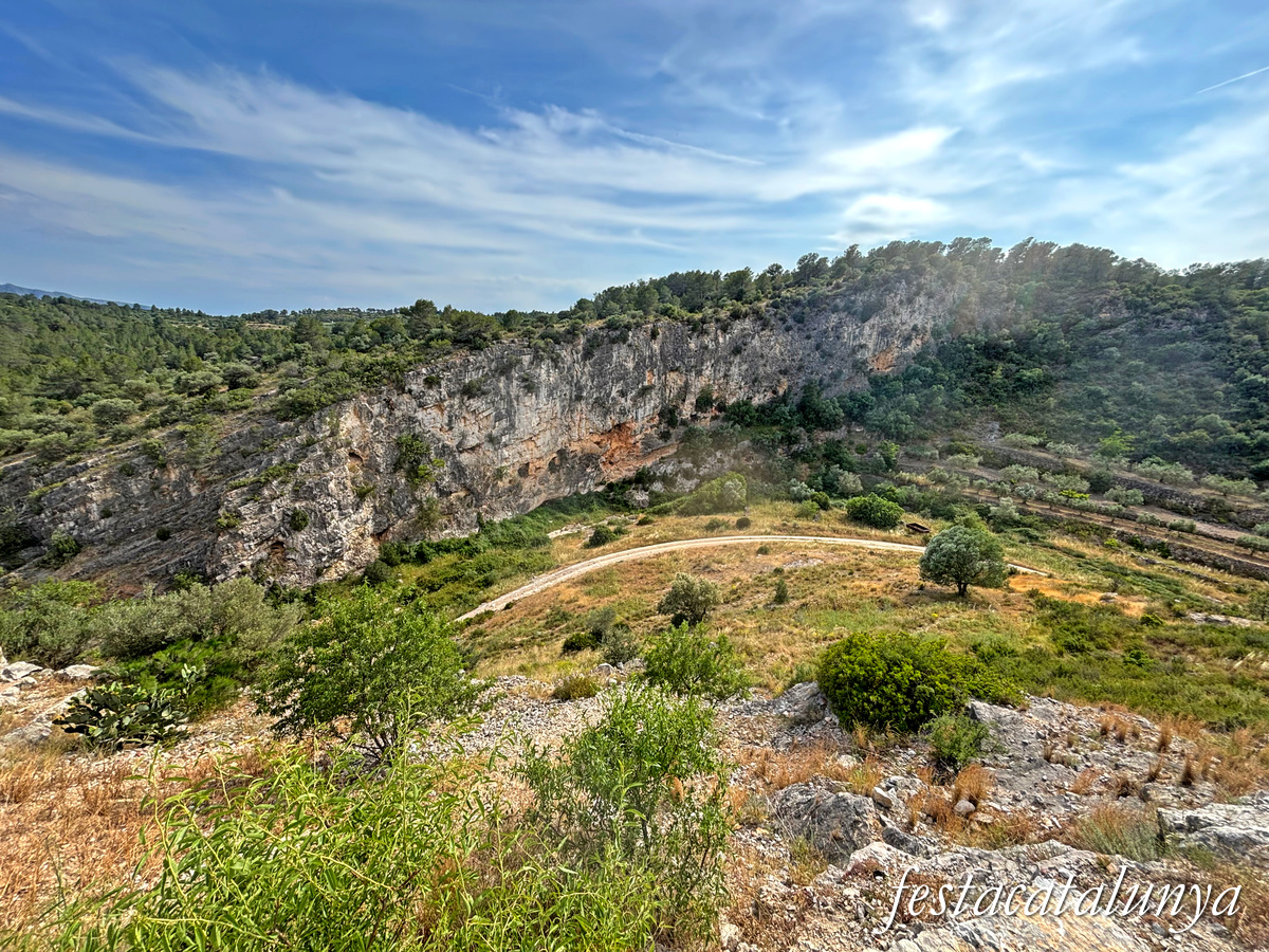 Pinell de Brai - Mirador de la lleva del biberó sobre el torrent del Pinell