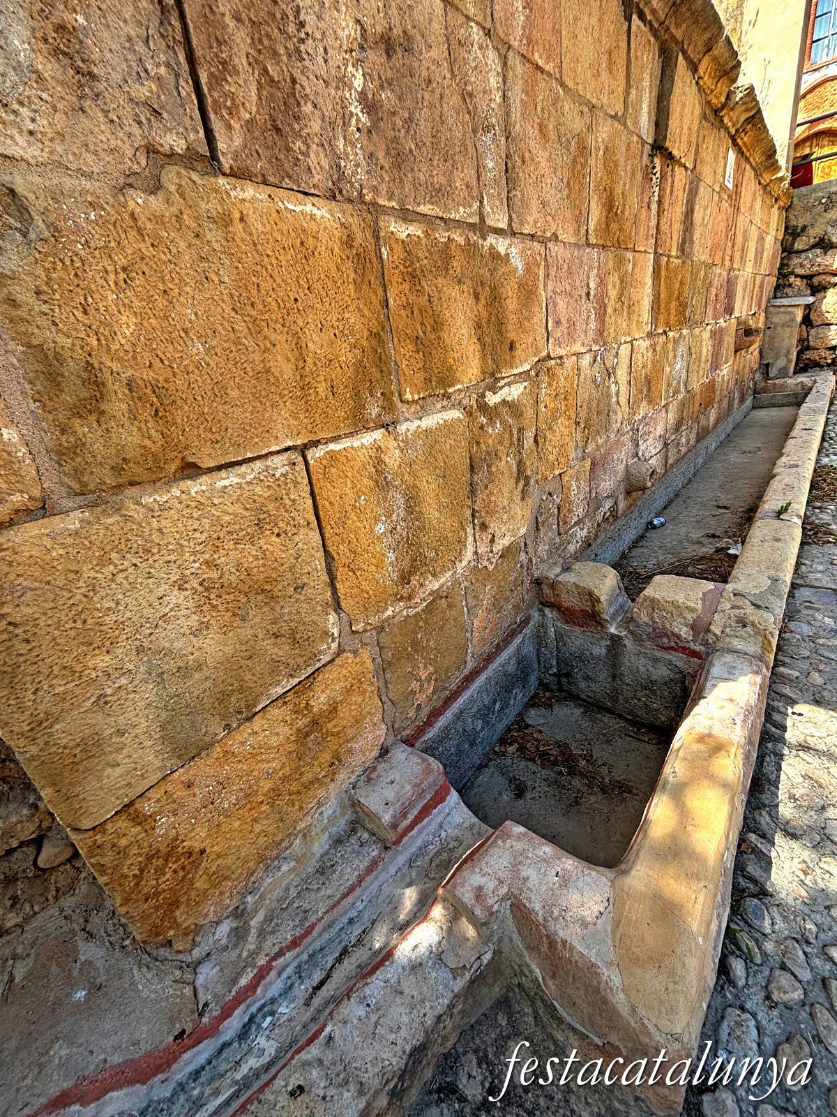 Pinell de Brai - Font de la Teula i Safareigs