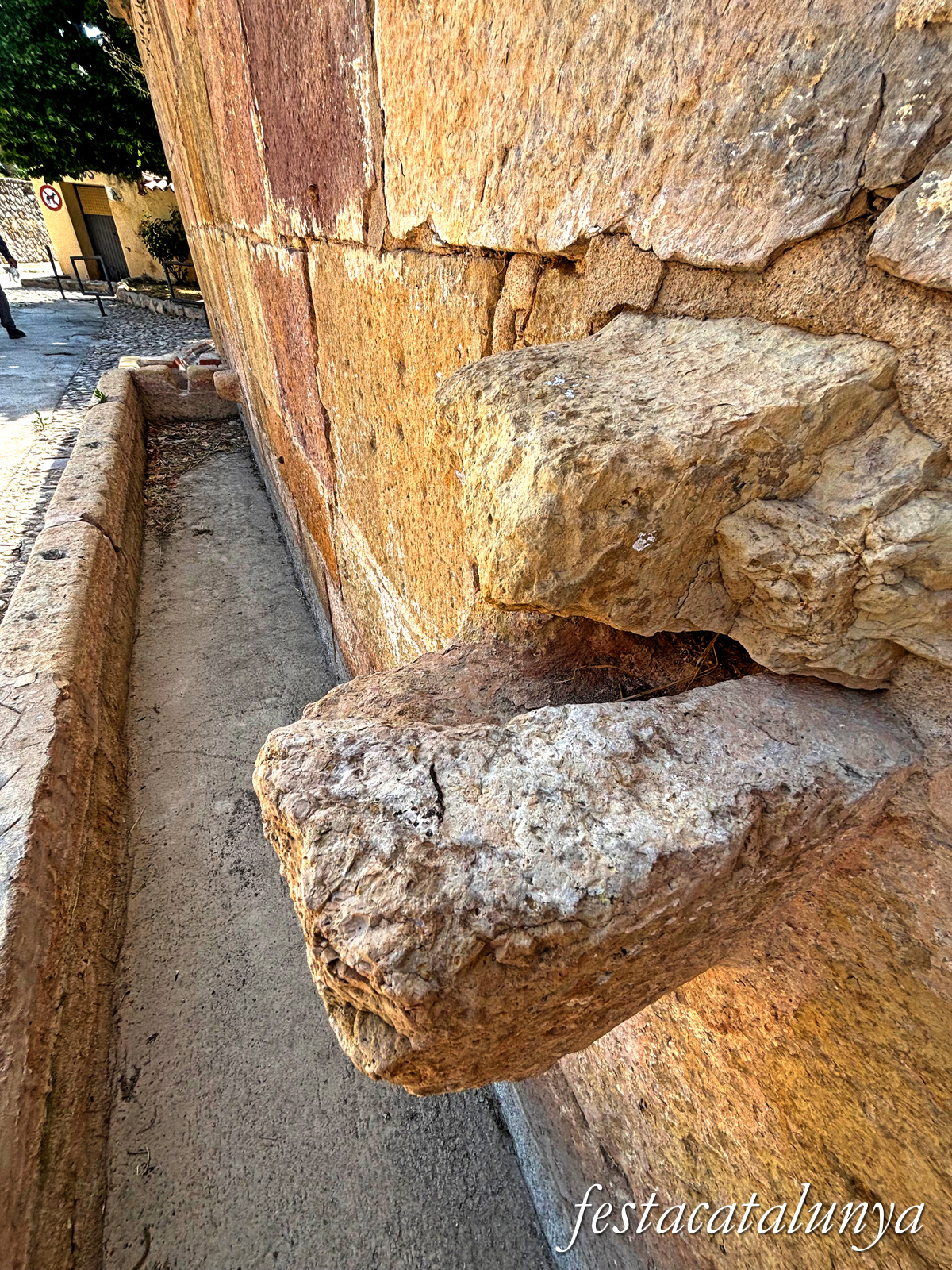 Pinell de Brai - Font de la Teula i Safareigs 