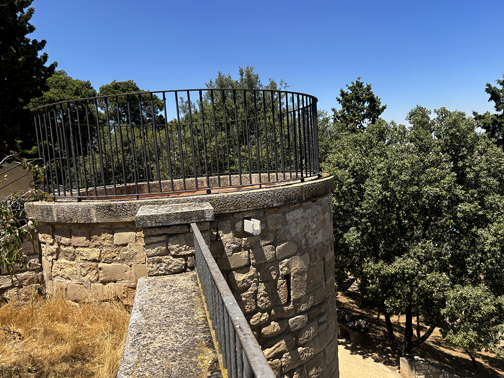 Torricons i mirador panoràmic ***