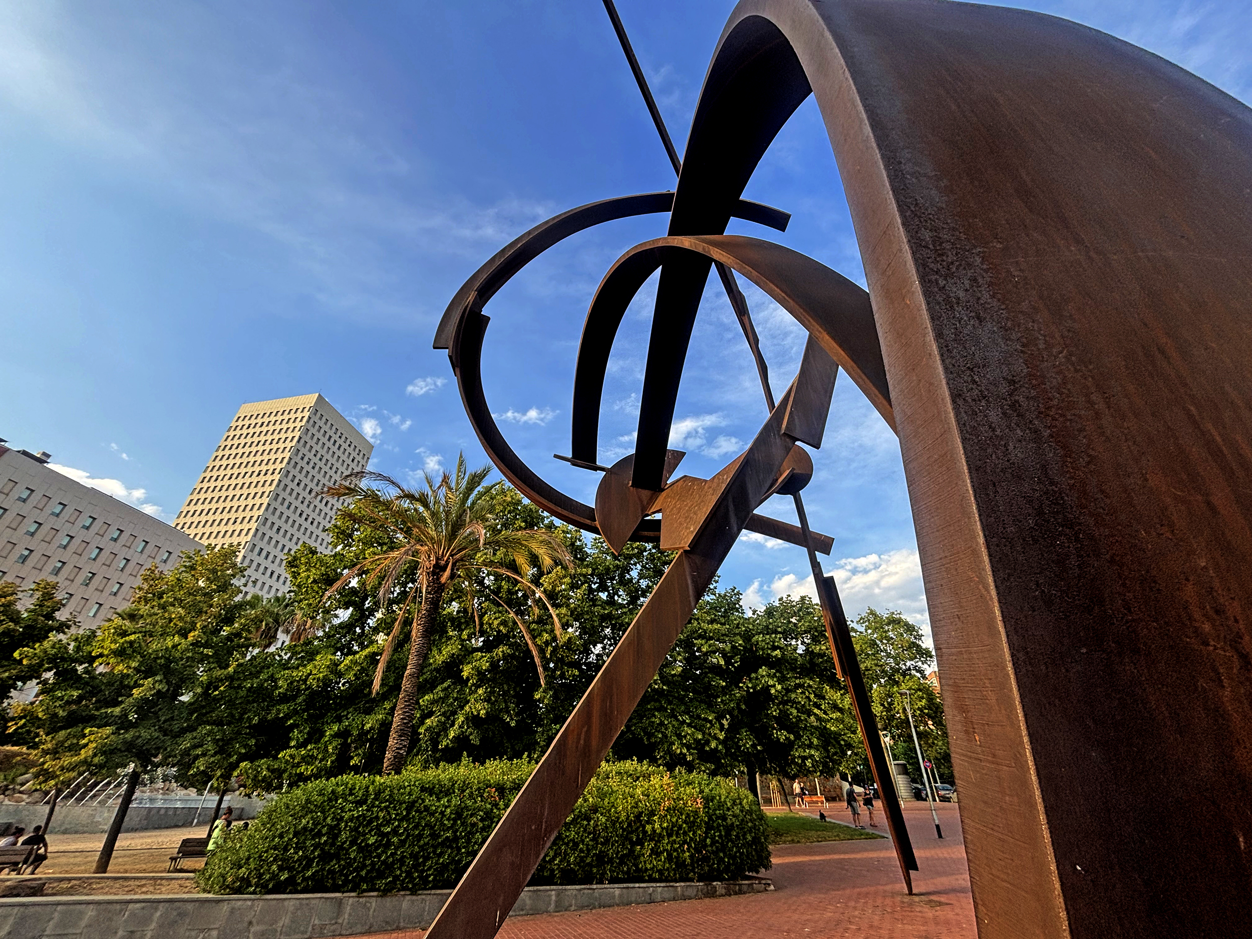 Escultura Olympia a Santa Coloma de Gramenet