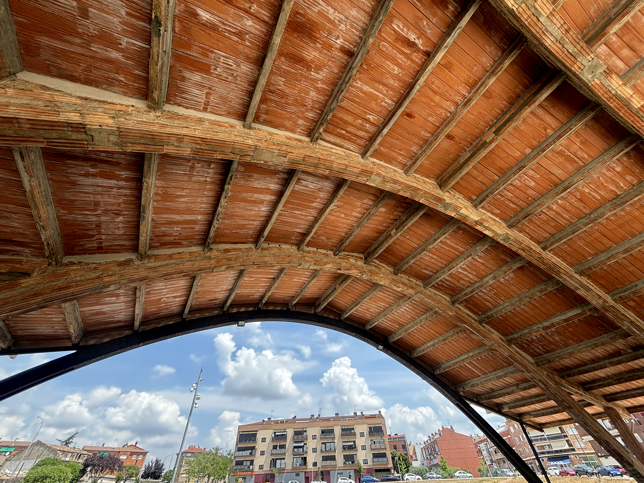 El cobert de la màquina de batre a Sant Fruitós de Bages