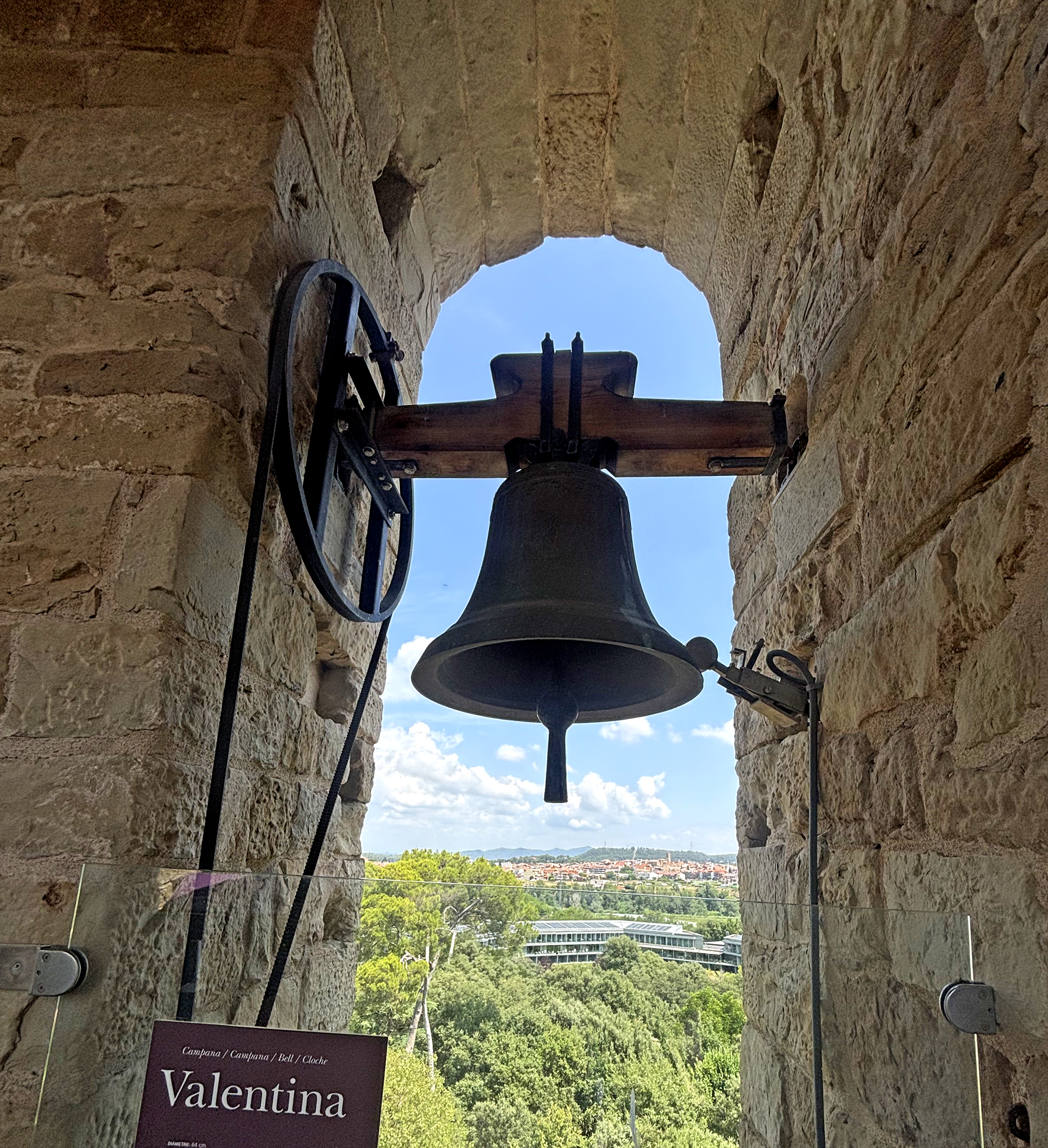 Campanar del monestir de Sant Benet de Bages ***