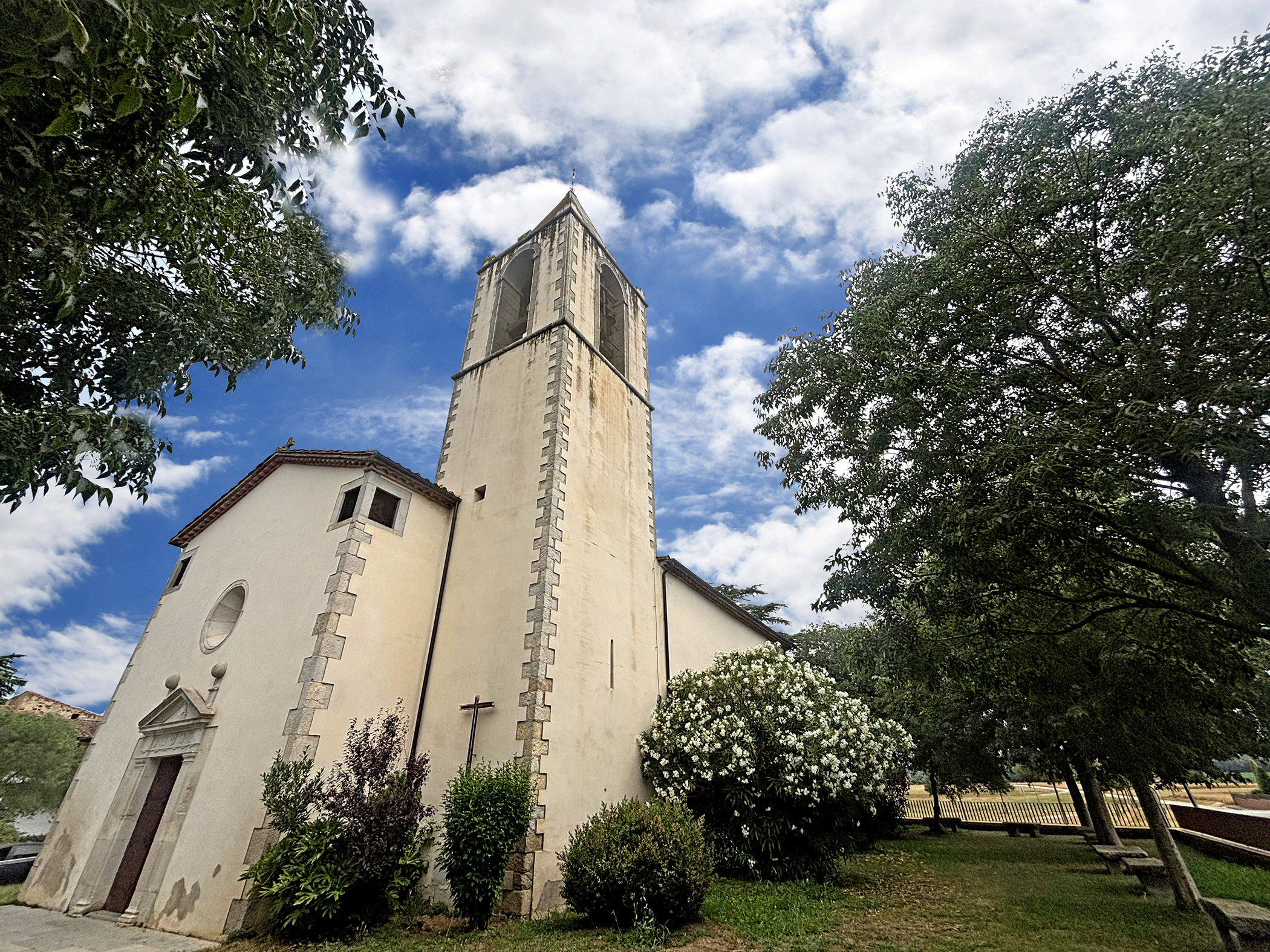 Campllong - Església de Sant Quirze i Santa Julita
