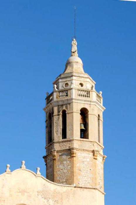 Sitges - Església parroquial de Sant Bartomeu, campanar
