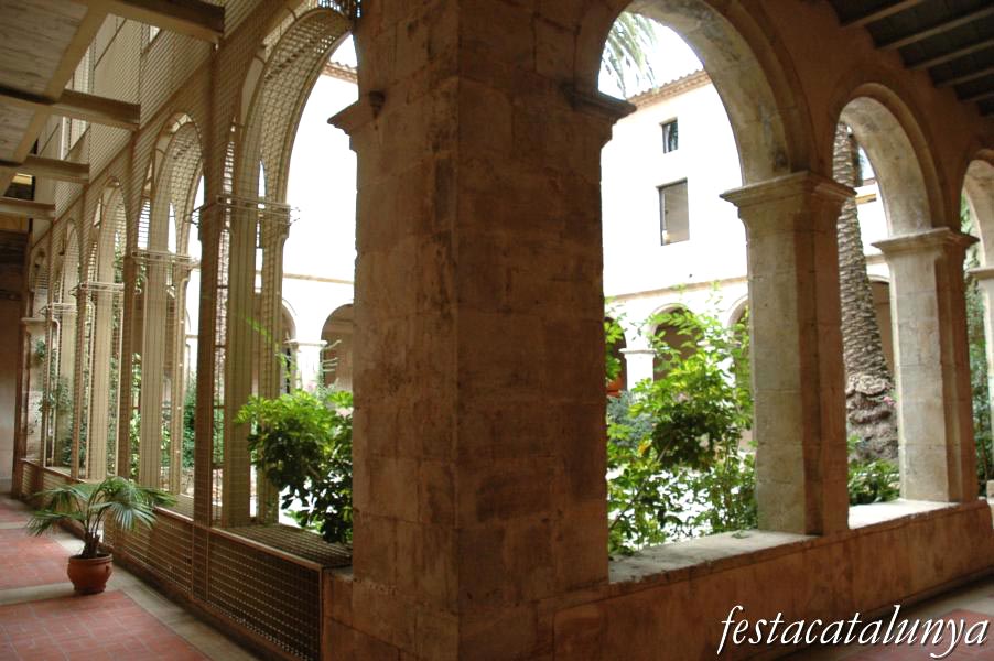 Casa de la Vila a l'antic convent dels Dominics