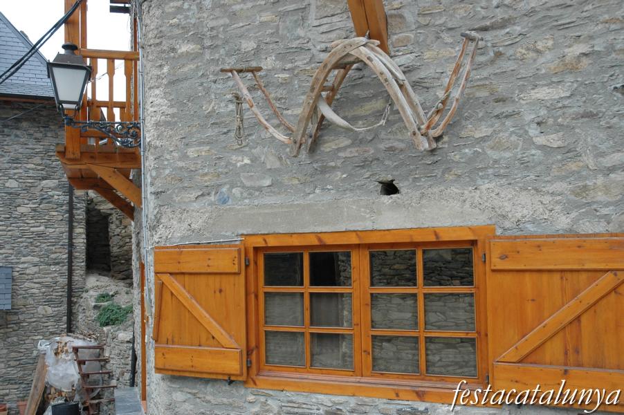 Vielha e Mijaran - Pòble de Montcorbau