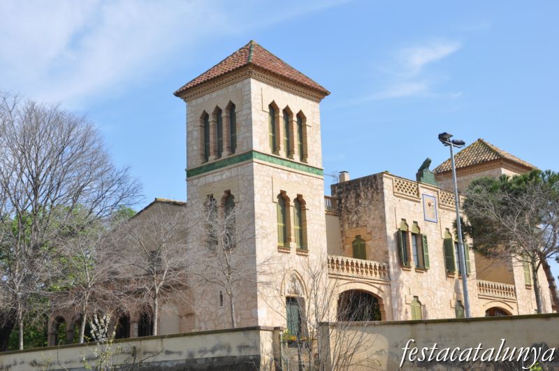 Mas Catarro de Santa Margarida i els Monjos
