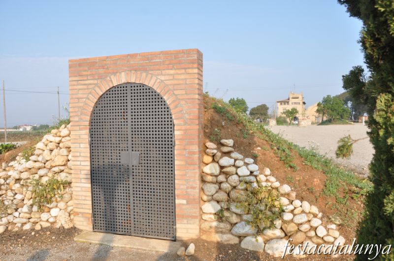 Ruta dels refugis antiaeris i dels avions a Santa Margarida i els Monjos ***