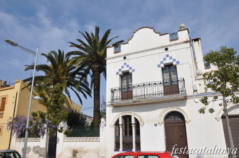 Cases de l'Avinguda Catalunya de Santa Margarida i els Monjos