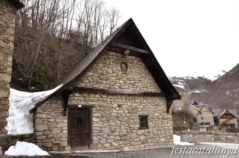 Tredòs (Naut Aran) - Capella de la Verge del Roser