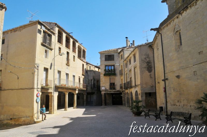Santa Coloma de Queralt - Nucli antic (Plaça d’Avall o de l’Església)