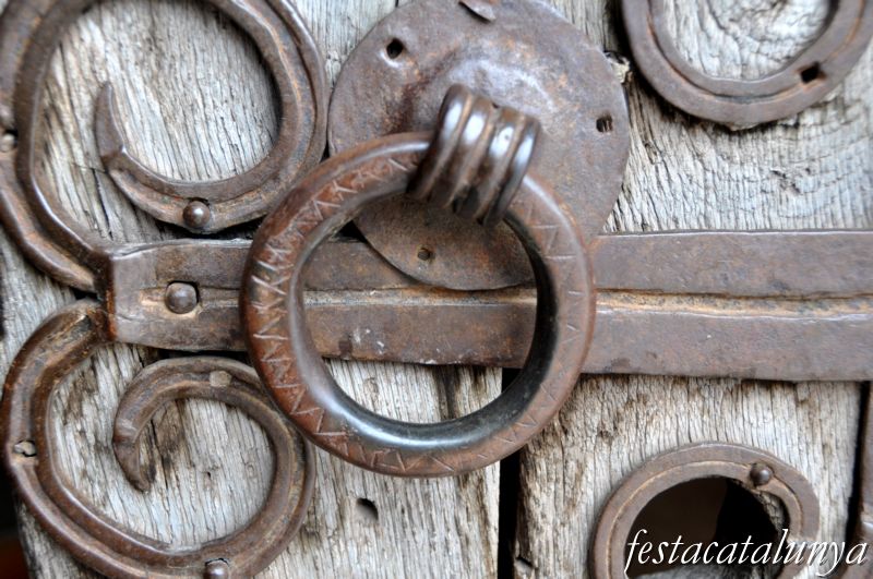 Castellar de n’Hug - Església parroquial de Santa Maria