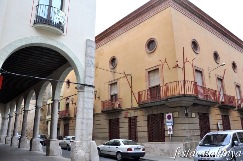 Bisbal d’Empordà, La - Ajuntament Vell