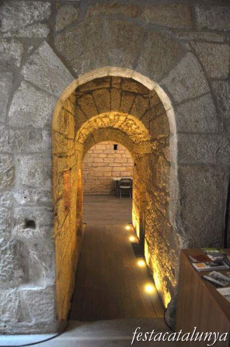 Bisbal d’Empordà, La - Castell Palau