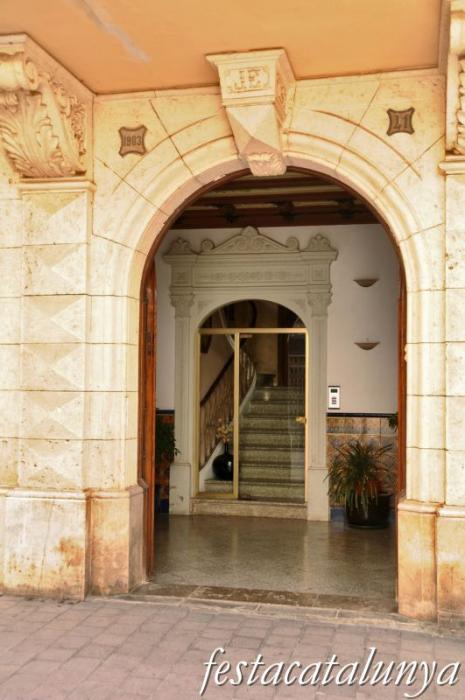 Arboç, L’ - Carrer Major (Ca l’Escarrà)