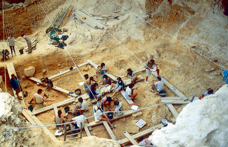 Abric Romaní de Capellades ***