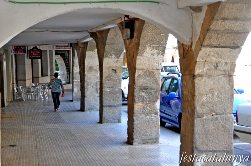 Porxos de la Plaça Sant Roc de Bellpuig