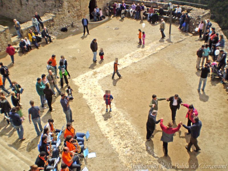 Aplec de la Santa Creu o del castell de Claramunt a la Pobla de Claramunt