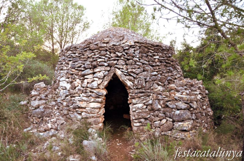 Mont-roig del Camp - Barraques de pedra (Barraca de l’Aiguader)