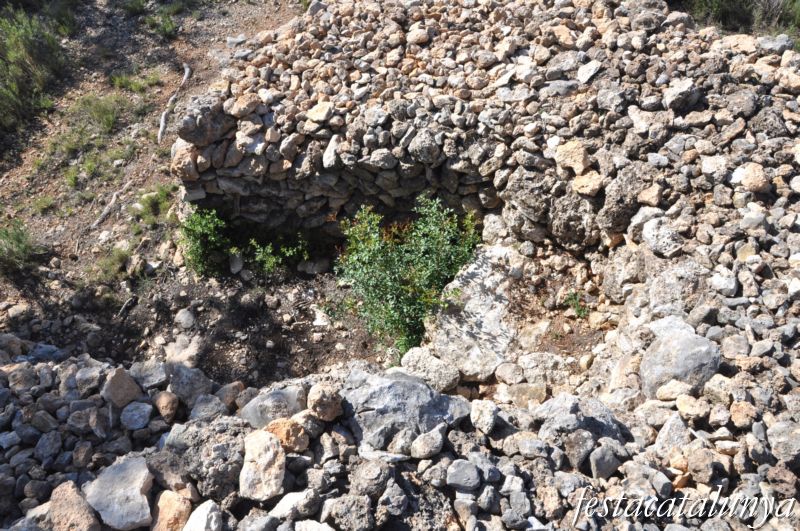 Mont-roig del Camp - Barraques de pedra seca (Barraca de Miquel Terna)