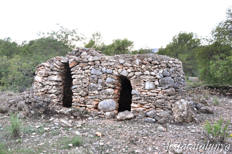 Mont-roig del Camp - Barraques de pedra seca (Barraca Doble)